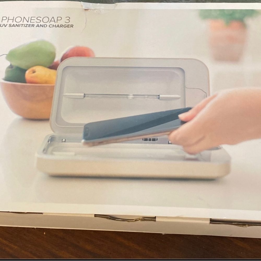 NEW Phone Soap 3 UV sanatizer/ Charger